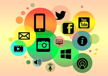 social-media-facebook-twitter-google-estrategía-digital-marketing-agencia-iomarketing-madrid